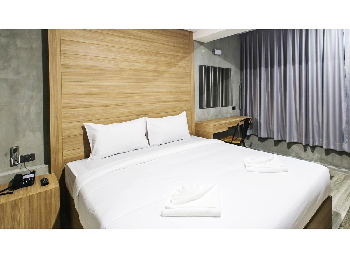 Happy Bou Jomtien Hotell Pattaya Exteriör bild
