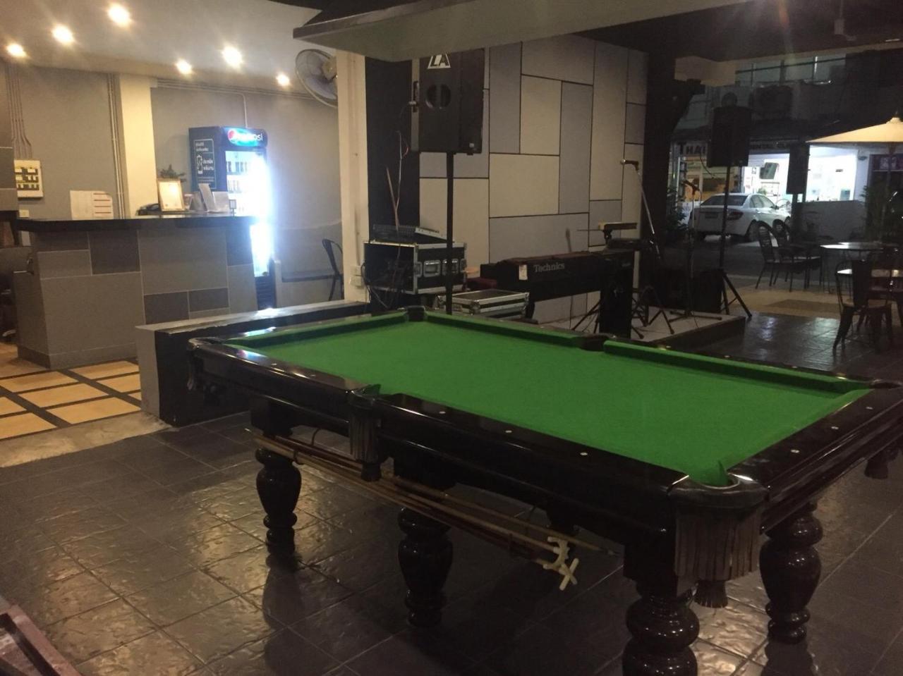 Happy Bou Jomtien Hotell Pattaya Exteriör bild